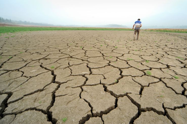 ‘Overcoming the Threat to Our Future’ – How To Stop Mankind from Destroying the Earth
